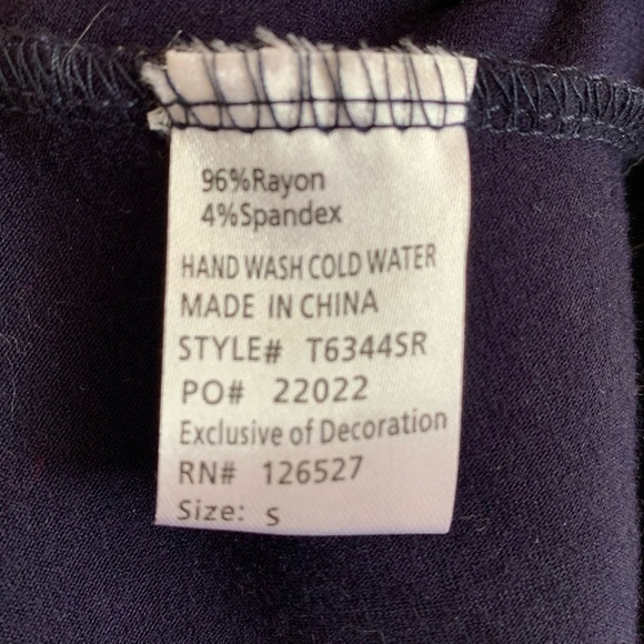 Bee Stiched Navy Gorgeous Top Boutique purchase - Picture 11 of 13